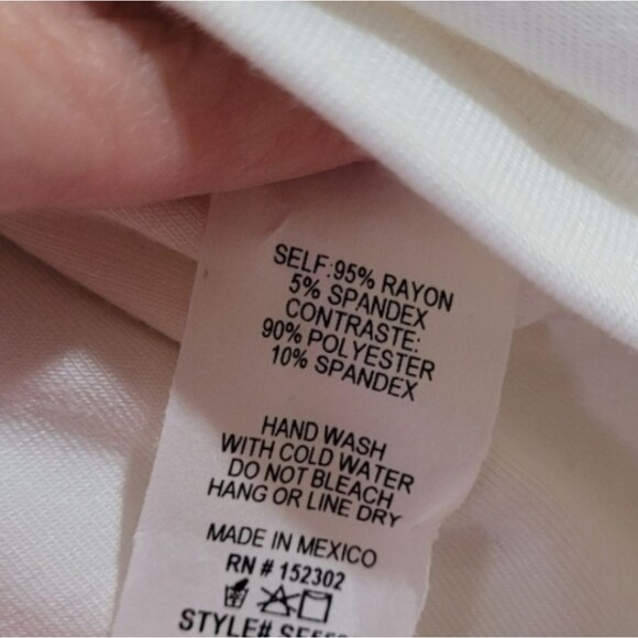 Six Fifty Boutique Cold Shoulder Sheer Sleeve Cream Off White Top Size Small - Picture 12 of 14